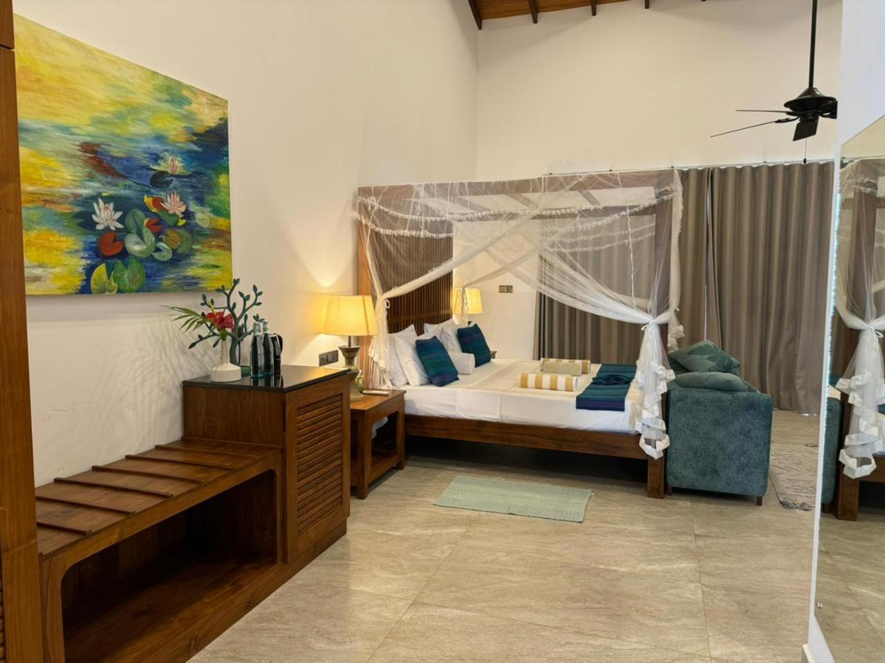 Sea Star Boutique Hotel Хикадува Екстериор снимка