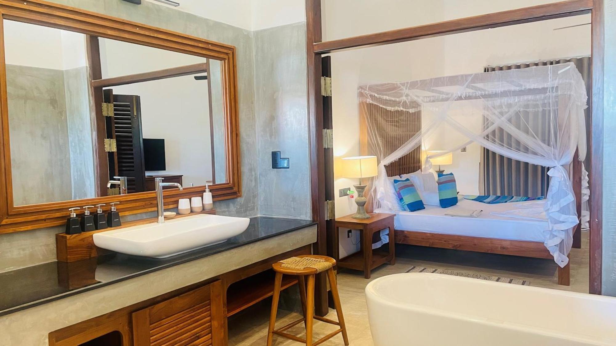 Sea Star Boutique Hotel Хикадува Екстериор снимка